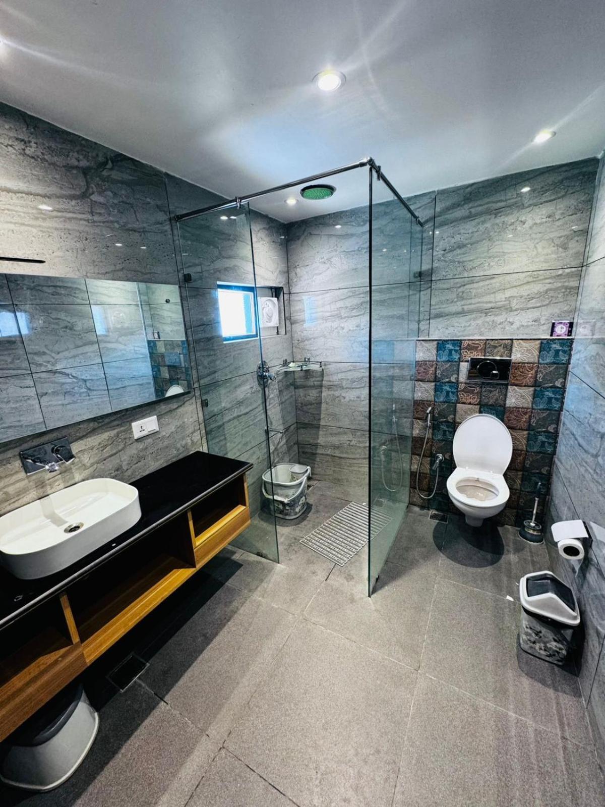 De Elaaf The Luxury Stay Srīnagar Eksteriør bilde