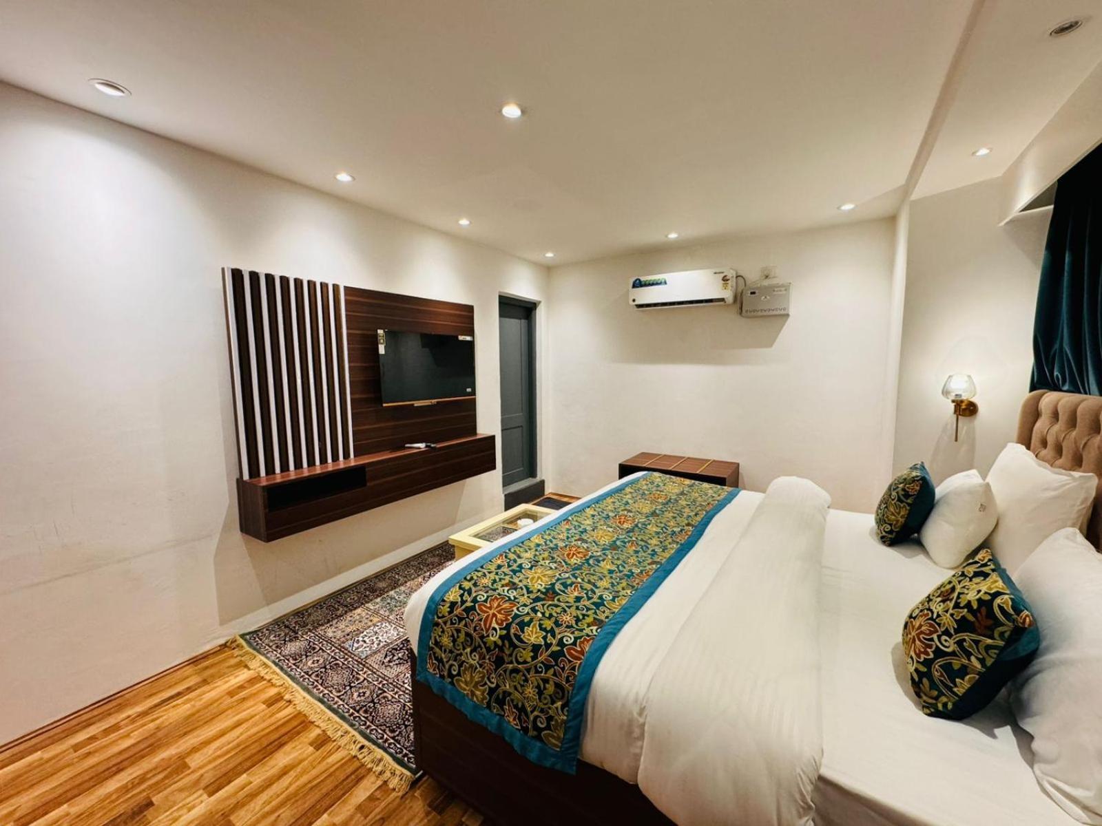 De Elaaf The Luxury Stay Srīnagar Eksteriør bilde