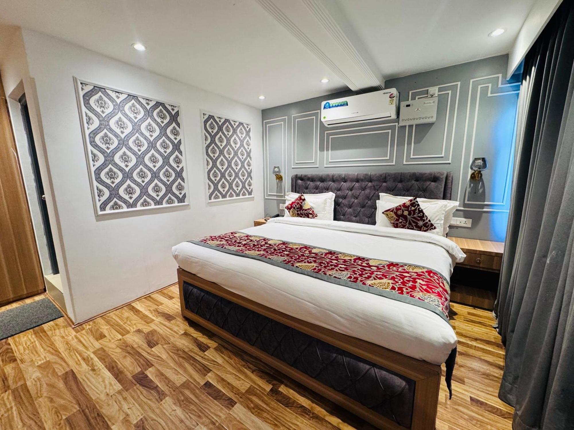 De Elaaf The Luxury Stay Srīnagar Eksteriør bilde