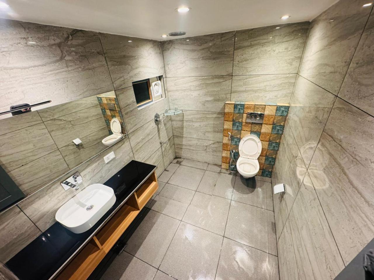 De Elaaf The Luxury Stay Srīnagar Eksteriør bilde